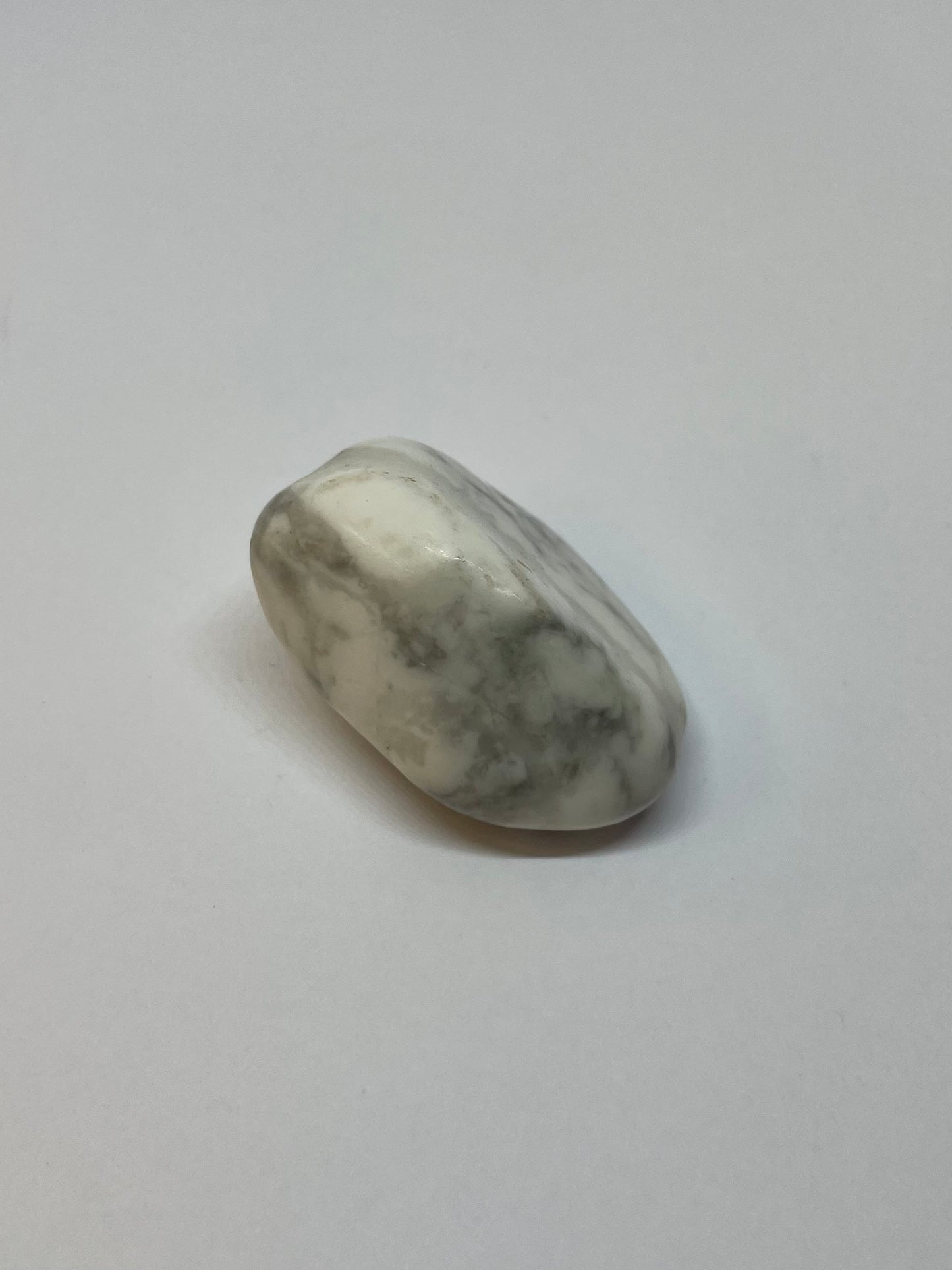 Howlite Tumble